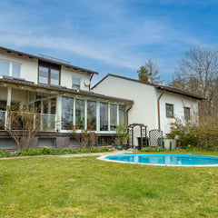 Ideales Familiendomizil mit Pool auf Eckgrundstück    325.000 €