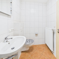 Helle 2-Zimmer-Erdgeschoss-Wohnung mit Gartenanteil und Stellplatz - 154.000€