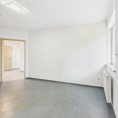 Helle 2-Zimmer-Erdgeschoss-Wohnung mit Gartenanteil und Stellplatz - 154.000€
