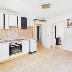 Helle 2-Zimmer-Wohnung mit Balkon und Garage - 98.000€