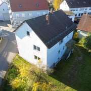 Bauernhaus mit bis zu 3 Wohnungen und Scheune in Högling - 229.000 Euro