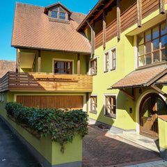 Großes Stadthaus in Hirschau mit Garage und 3 Balkonen - 297.000 €