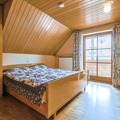 Großes Stadthaus in Hirschau mit Garage und 3 Balkonen - 297.000 €