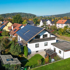 Großzügiges Zweifamilienhaus mit PV-Anlage und viel Platz in Schwarzach bei Nabburg - 419.000€