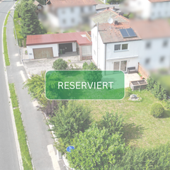 Technisch sanierte Doppelhaushälfte mit Nebengebäuden, separatem Büro und großem Garten in Hirschau - 284.000€